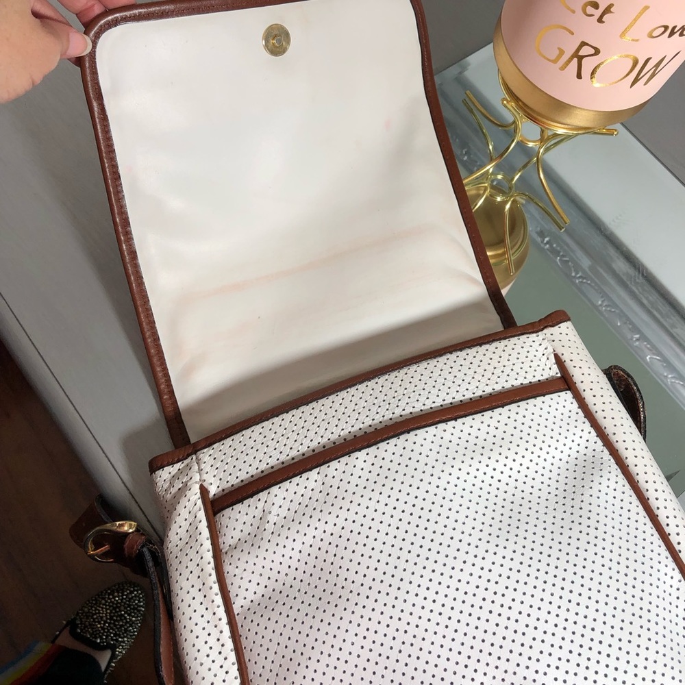 Gianni Bini Cross Body Bag - Picture 6 of 8
